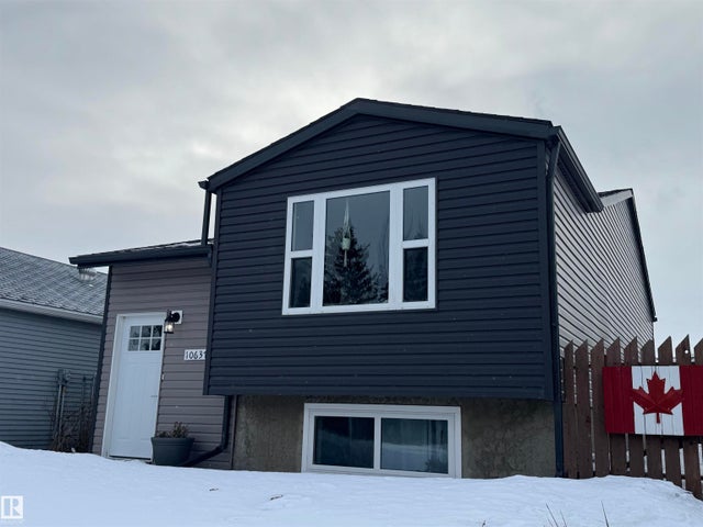 10637 110 Street, Westlock