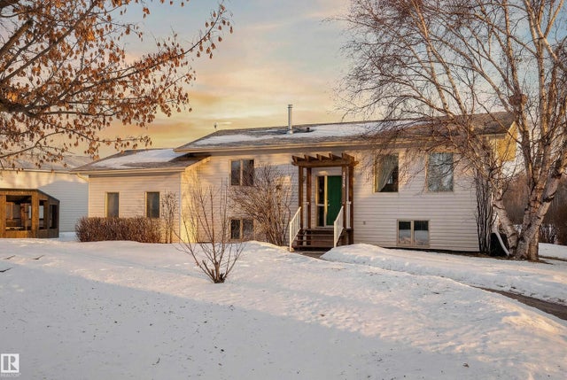 5215 49 Avenue, Onoway