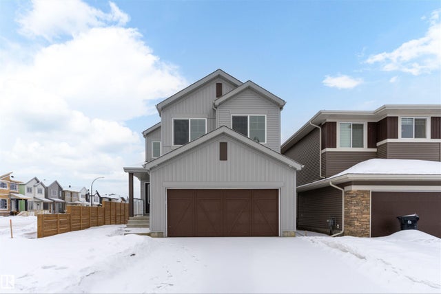Photo for MLS®# E4471260 - home for sale at 1 Empress Way, Easton, Spruce Grove AB
