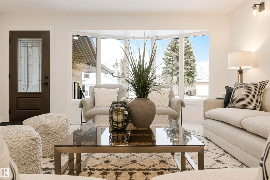 2712 41 Street Nw, Edmonton