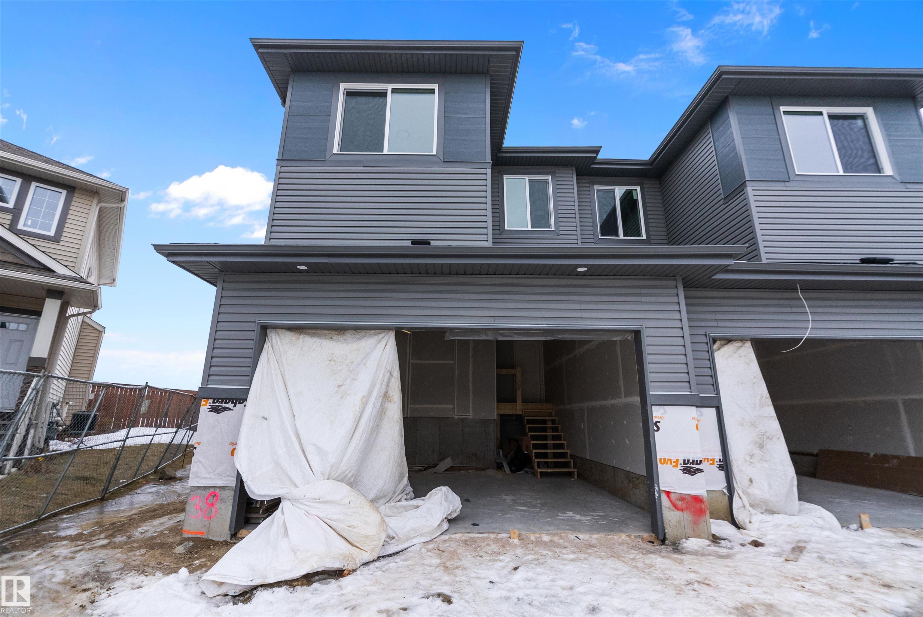 Home for Sale Located at 38 Astoria Place, Devon, AB