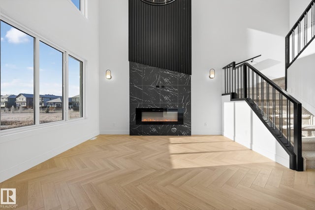 Photo for MLS®# E4471554 - home for sale at 166 Caledon Crescent, Copperhaven, Spruce Grove AB