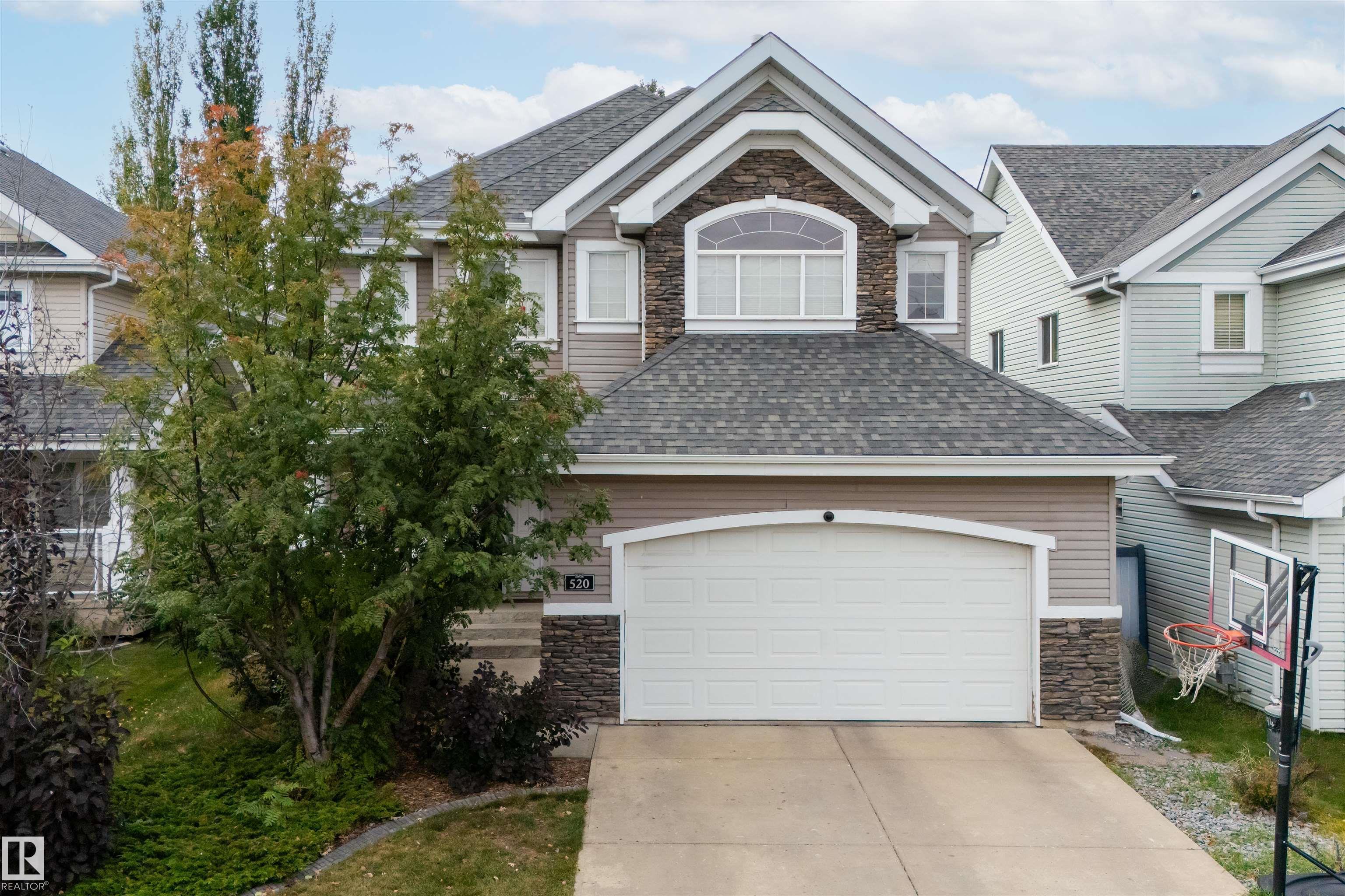 Photo for MLS®# E4471555 - home for sale at 520 Stewart Crescent Southwest, Summerside, Edmonton AB