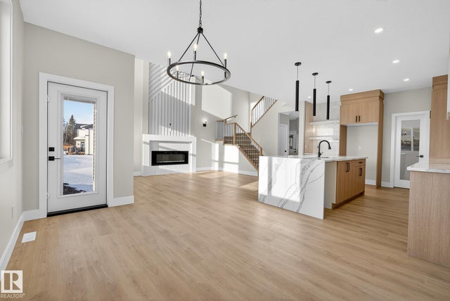 Photo for MLS®# E4471631 - home for sale at 70 Hemingway Crescent, Harvest Ridge, Spruce Grove AB