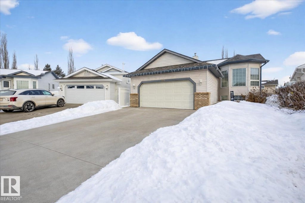 3947 52 Street, Gibbons