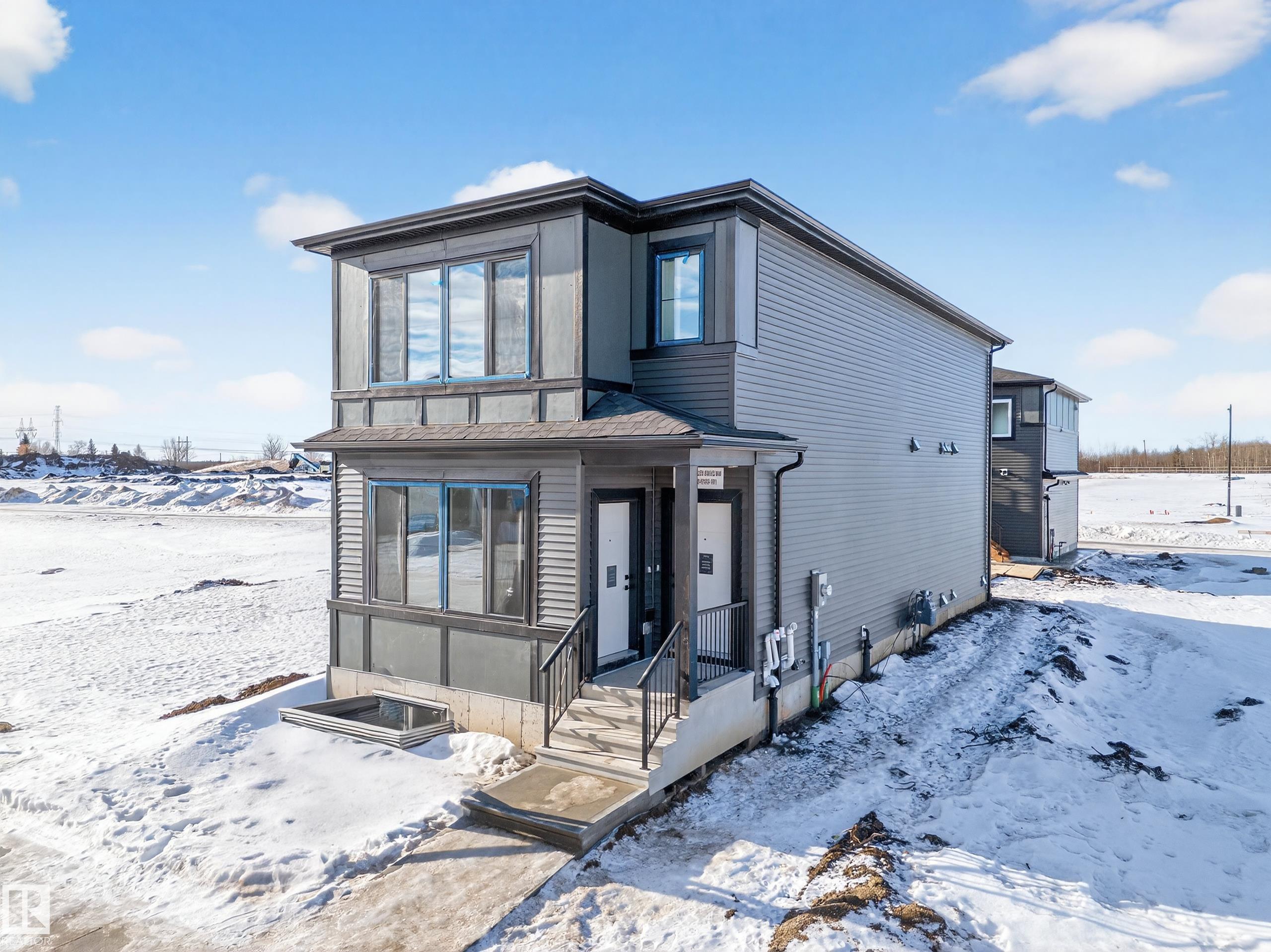 Photo for MLS®# E4471845 - home for sale at 3736 Erlanger Drive Northwest, Edgemont (Edmonton), Edmonton AB