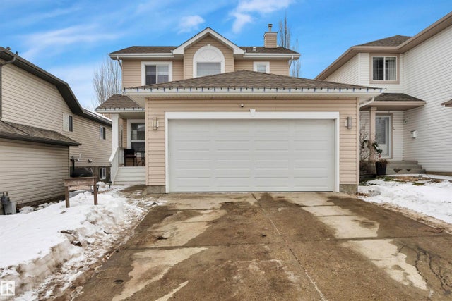 Real Estate Listing in Wild Rose, Edmonton