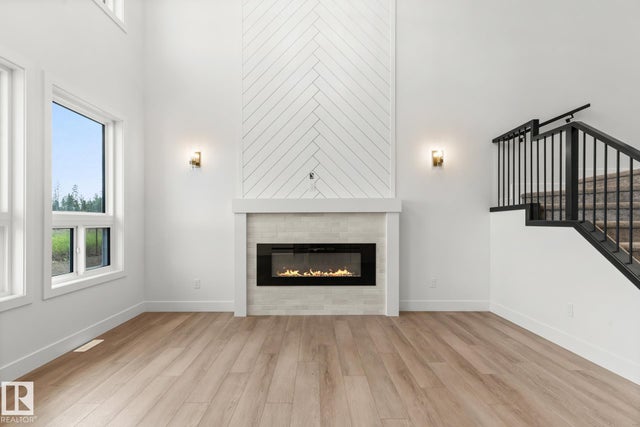 Photo for MLS®# E4471916 - home for sale at 153 Caledon Crescent, Copperhaven, Spruce Grove AB