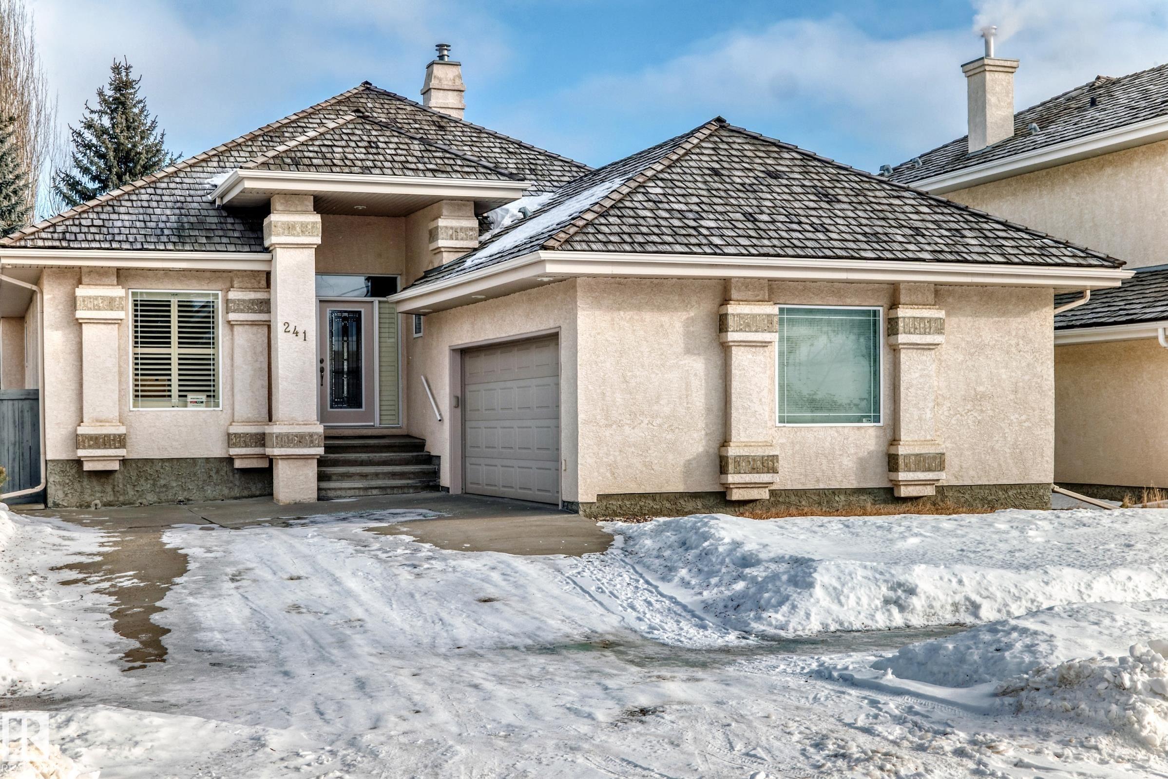 Photo for MLS®# E4472031 - home for sale at 241 Darlington Crescent Northwest, Donsdale, Edmonton AB
