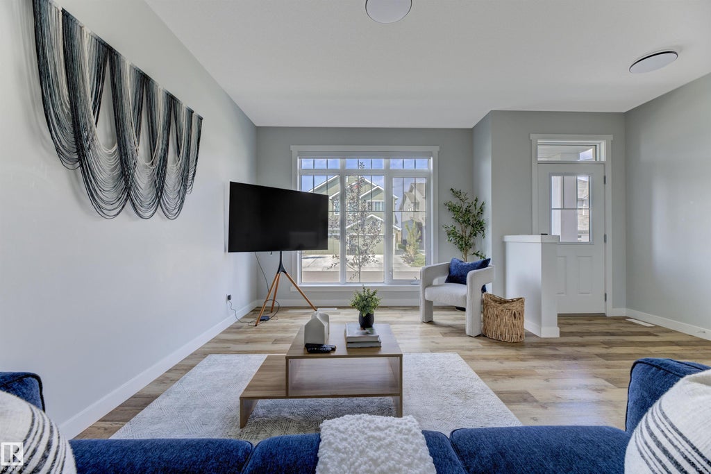 9823 227 Street Nw, Edmonton