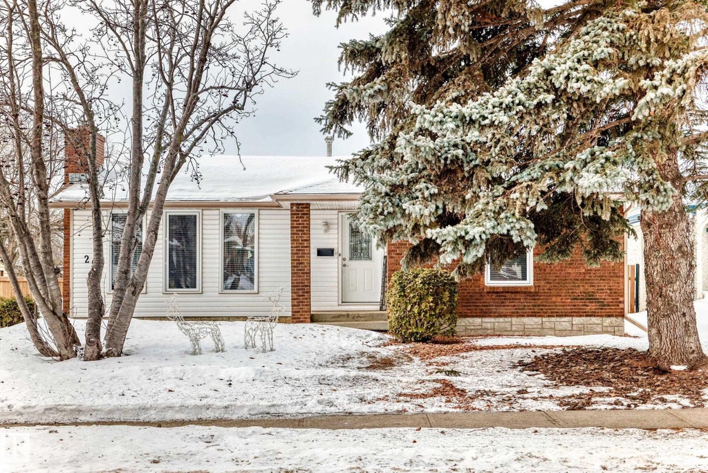 25 Graham Avenue, St. Albert