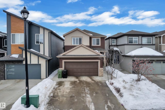 906 Berg Place, Leduc