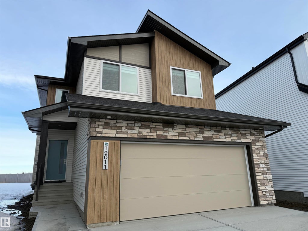 19011 20 Avenue, Edmonton