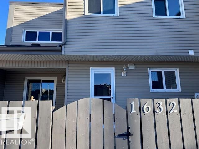 1632 Lakewood Road West Road, Edmonton