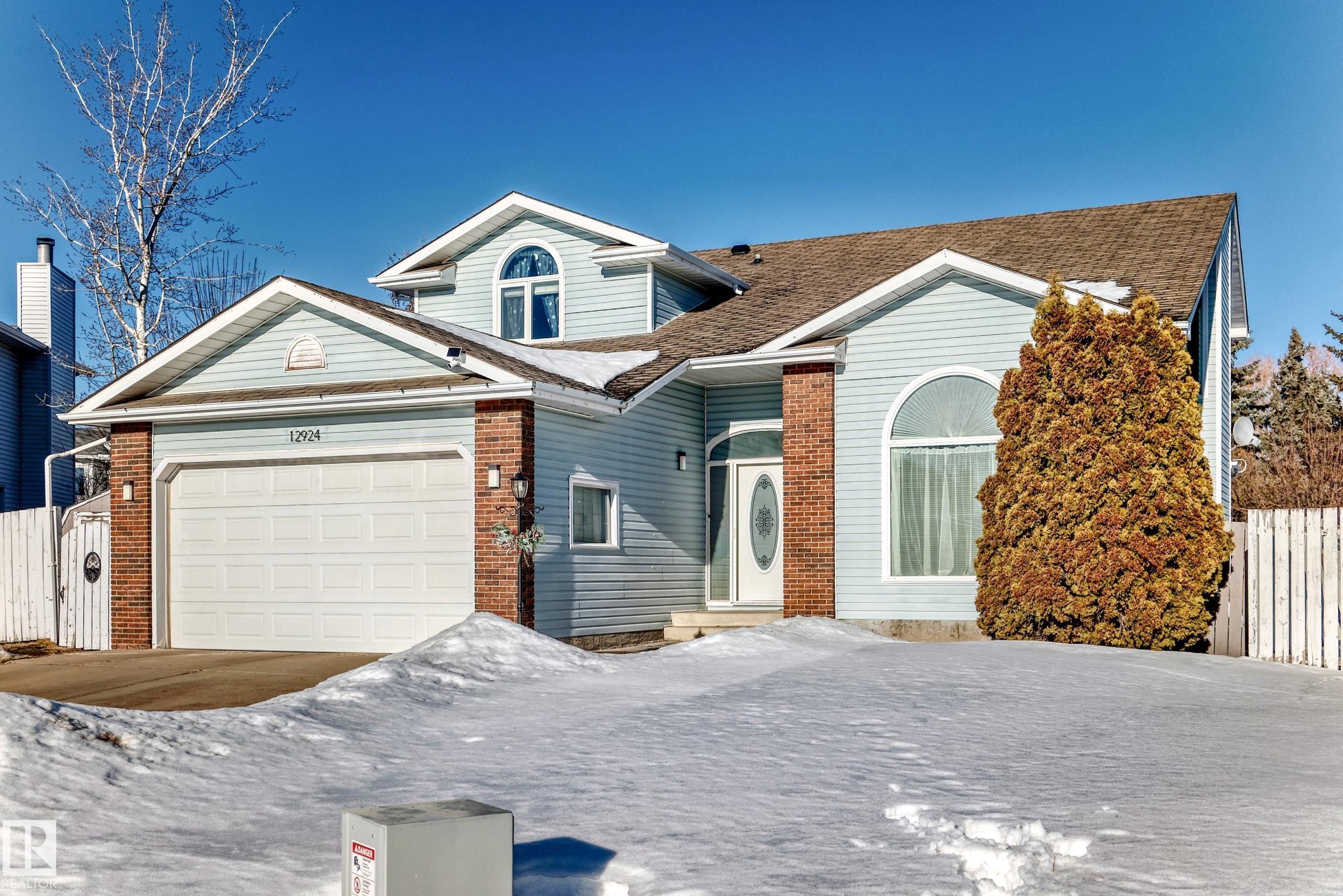 Edmonton Home for Sale: Single Family Listing in Oxford