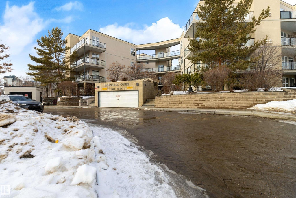 110 9804 101 Street Nw, Edmonton