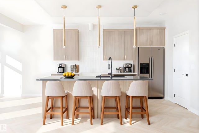 6315 27 Avenue, Edmonton