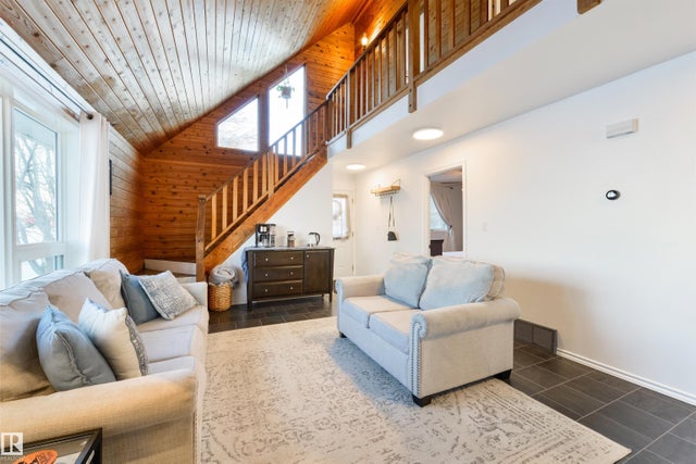 5113 47 Avenue, Legal