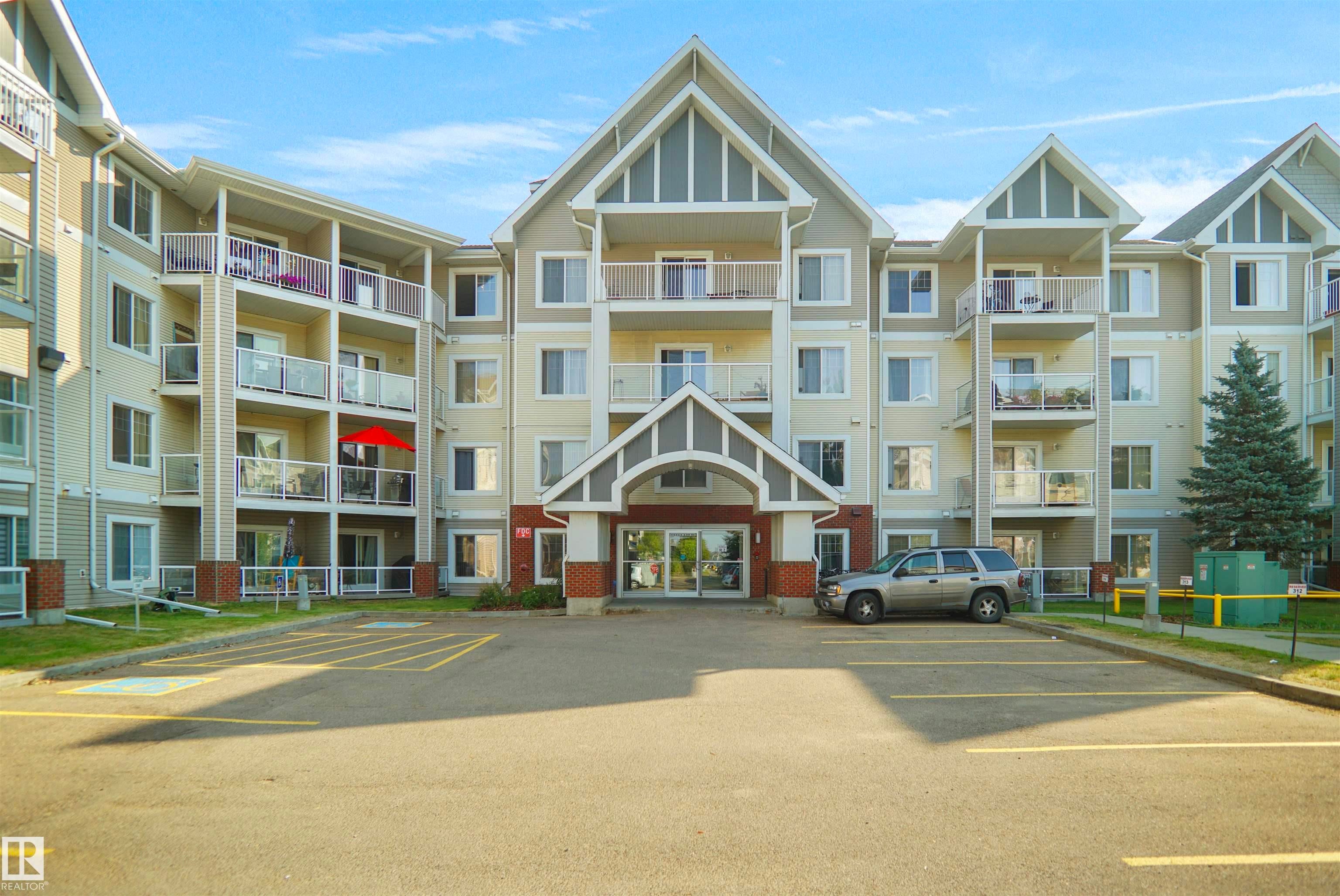 Photo for MLS®# E4472811 - home for sale at 403 15211 139 Street Northwest, Cumberland, Edmonton AB