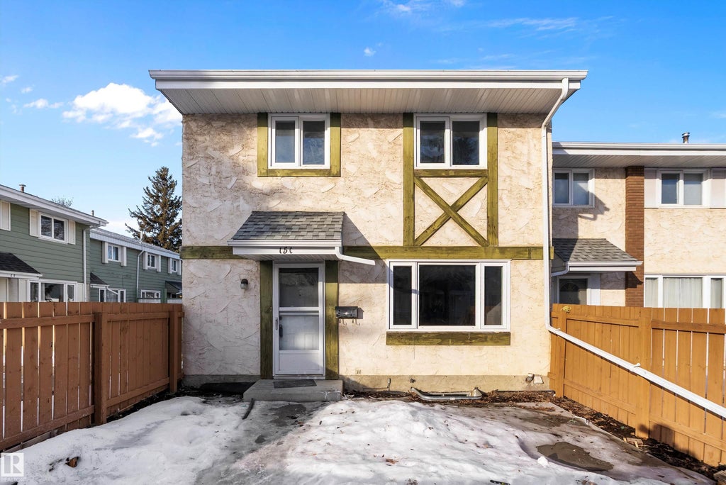 15c Callingwood Crest Nw, Edmonton