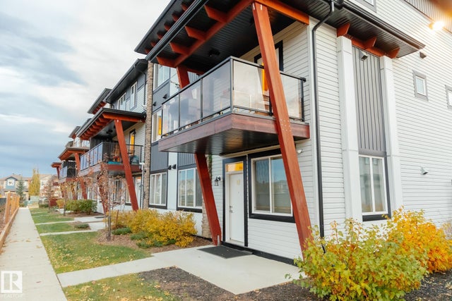 70 446 Allard Boulevard, Edmonton