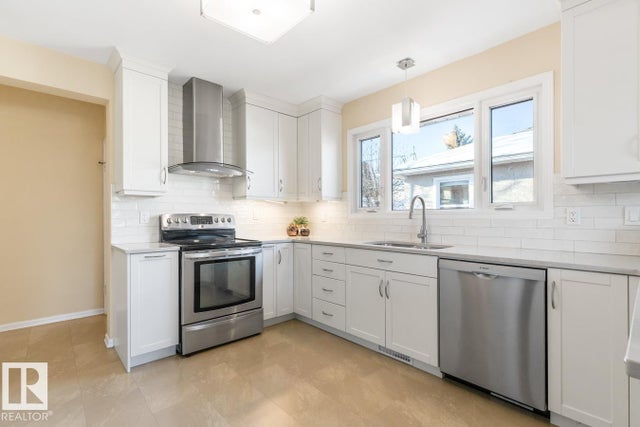 8707 Strathearn Drive, Edmonton