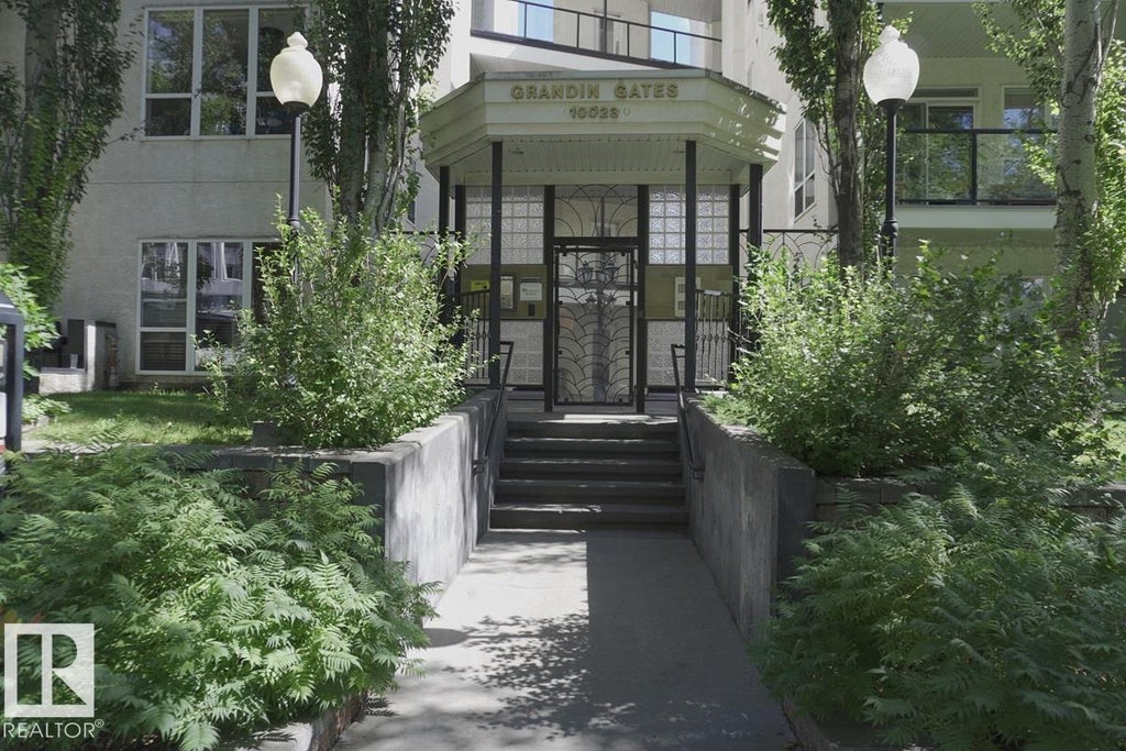 434 10023 110 Street Nw, Edmonton