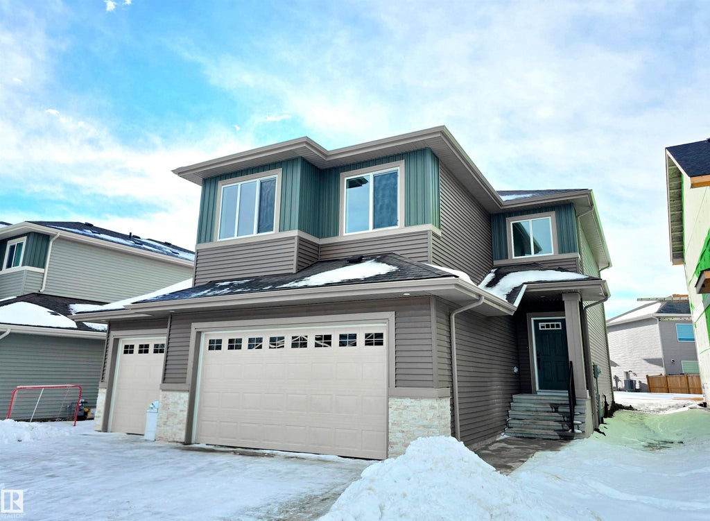 219 Ravine Drive, Devon