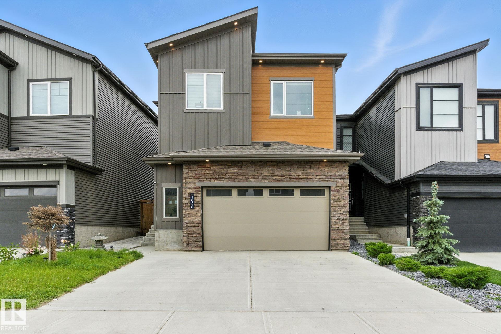 1048 Goldfinch Way, Edmonton