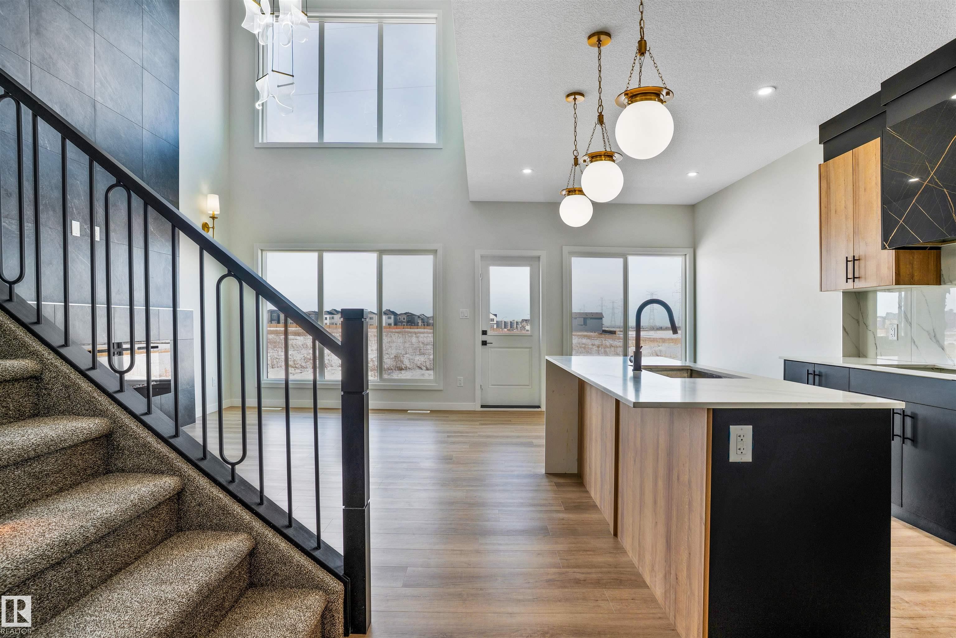 Photo for MLS®# E4473356 - home for sale at 112 25 Street Southwest, Alces, Edmonton AB