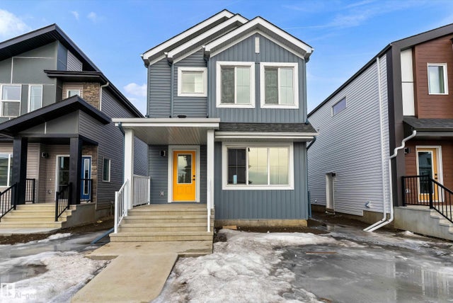 Photo for MLS®# E4473404 - home for sale at 1216 Mcleod Avenue, Easton, Spruce Grove AB