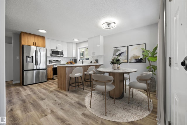 16924 95 Street, Edmonton