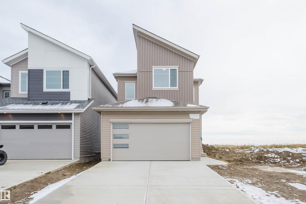 335 Bluff Cove, Leduc