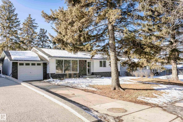 136 Garden Road, St. Albert