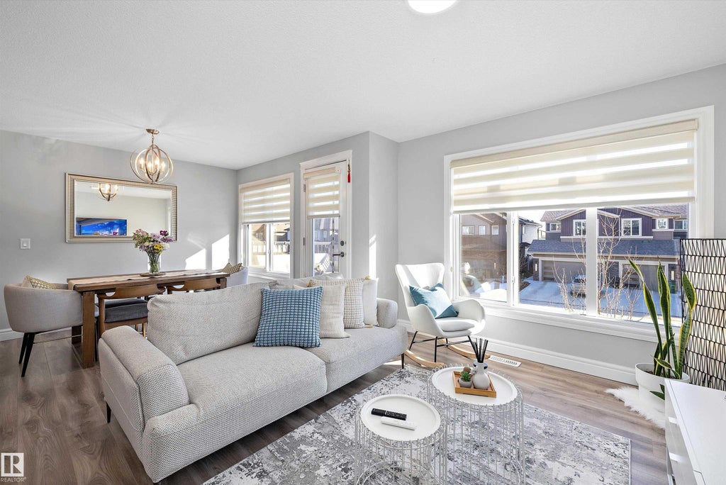 7644 Koruluk Place Sw, Edmonton