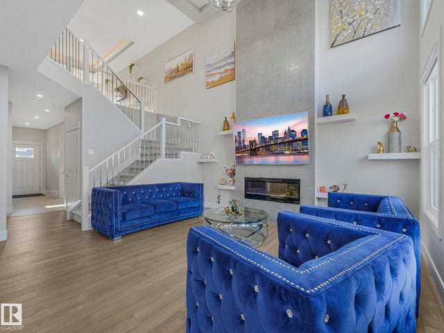 8641 Mayday Wynd, Edmonton