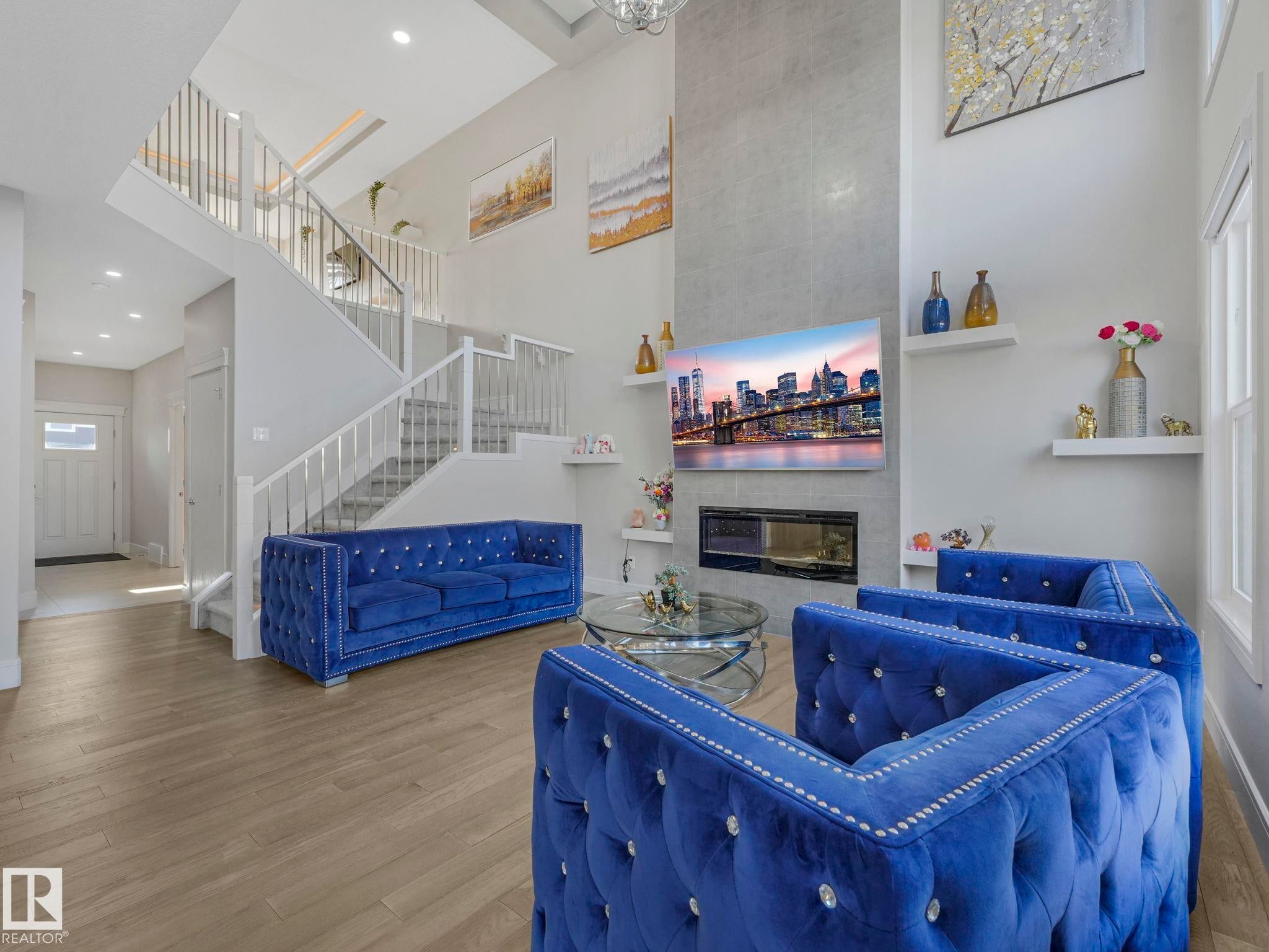 Photo for MLS®# E4473750 - home for sale at 8641 Mayday Wynd Southwest, The Orchards At Ellerslie, Edmonton AB