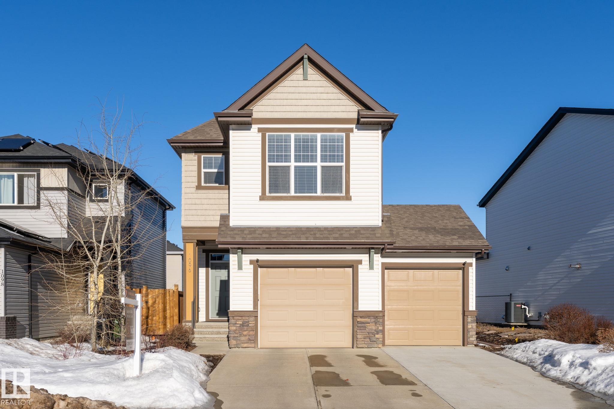 Photo for MLS®# E4473779 - home for sale at 1096 Secord Promenade Northwest, Secord, Edmonton AB