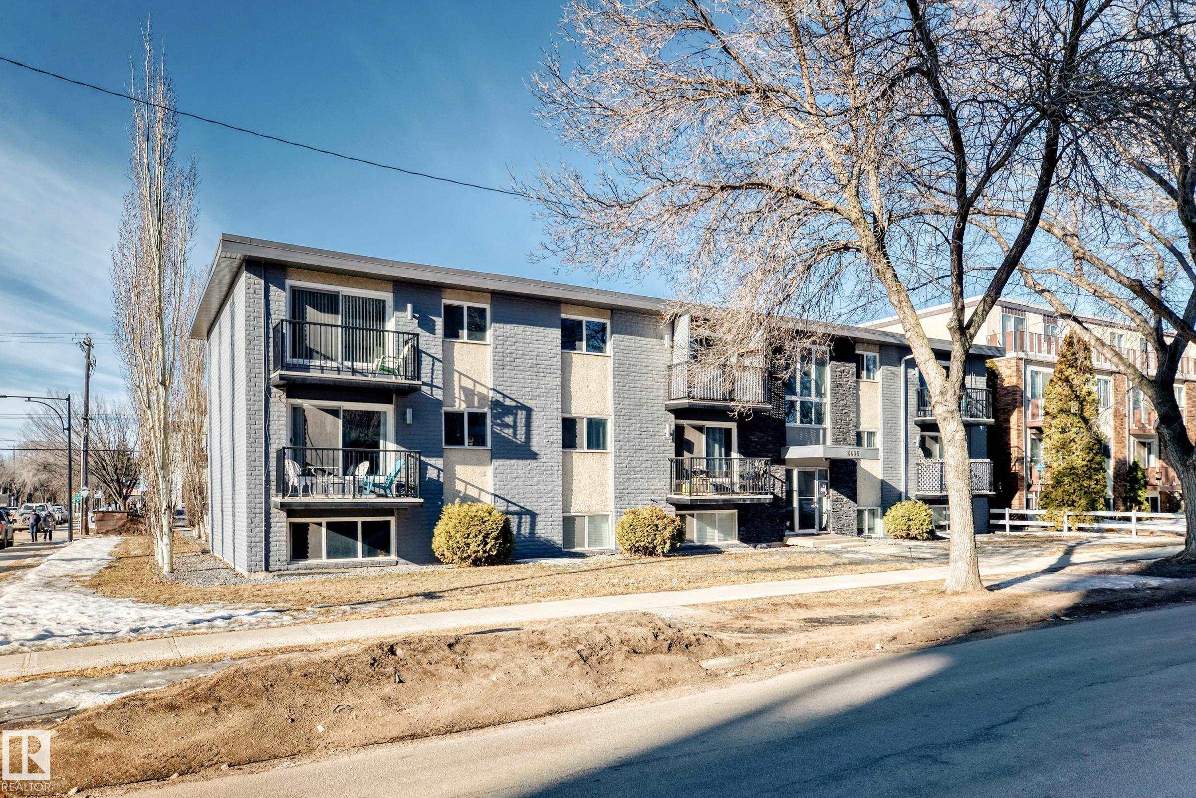 Photo for MLS®# E4473818 - home for sale at 302 10606 123 Street Northwest, Westmount, Edmonton AB