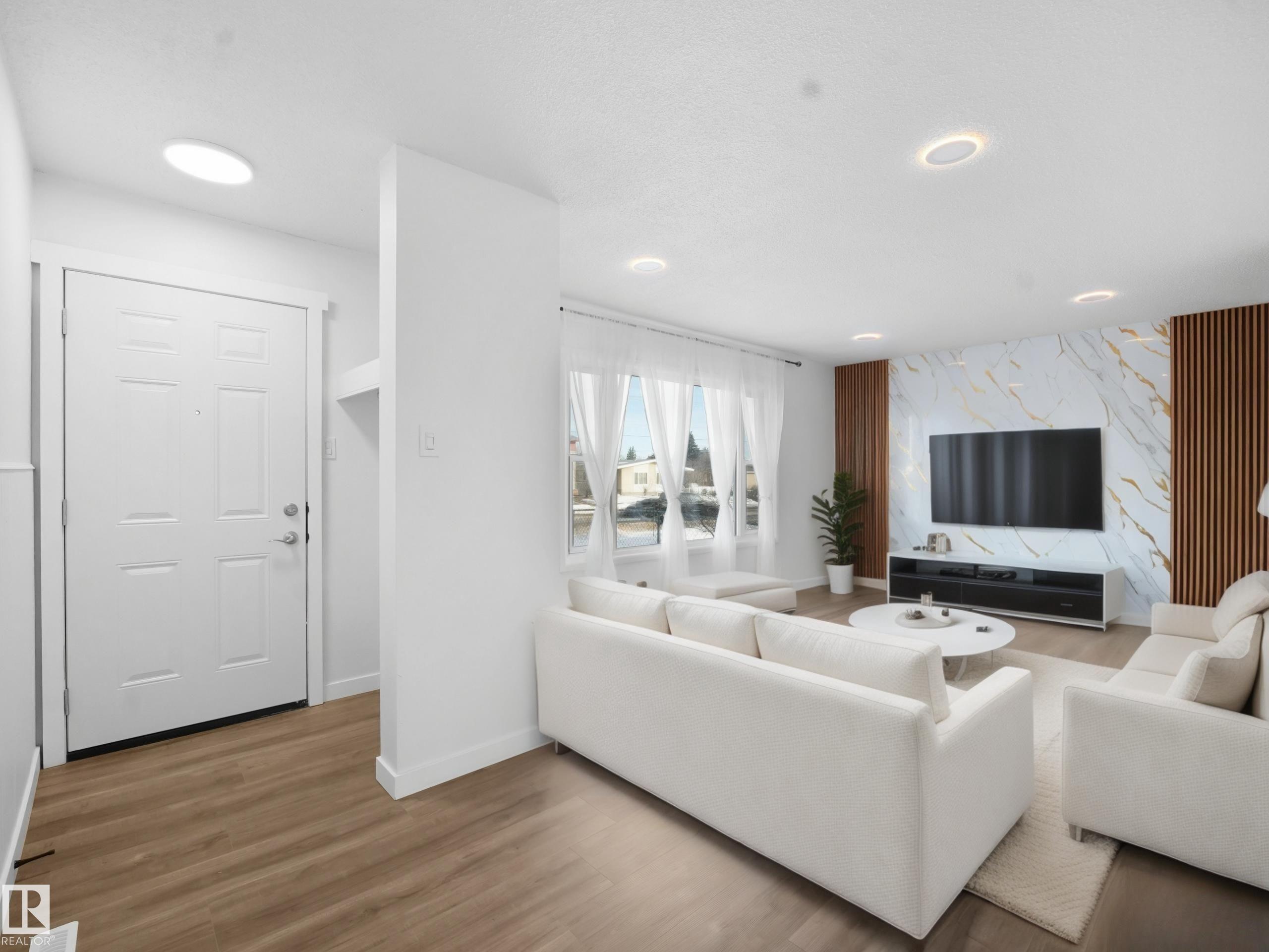 Single Family Property for Sale at 10329 132 Avenue Northwest, Edmonton: MLS®# E4474021