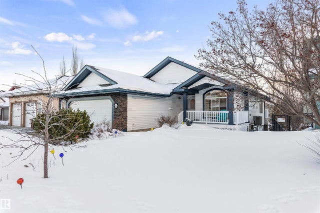 13 Newbury Court, St. Albert