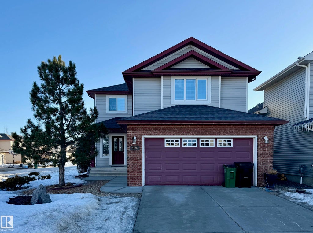 7376 Singer Way Nw, Edmonton
