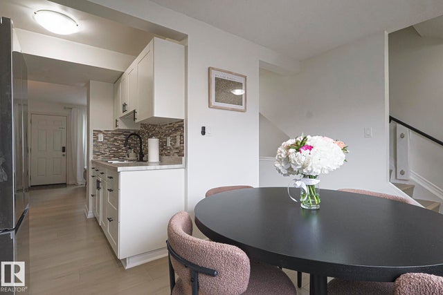 663 Abbottsfield Road, Edmonton