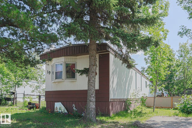 19 Ridgeway Drive, Edmonton