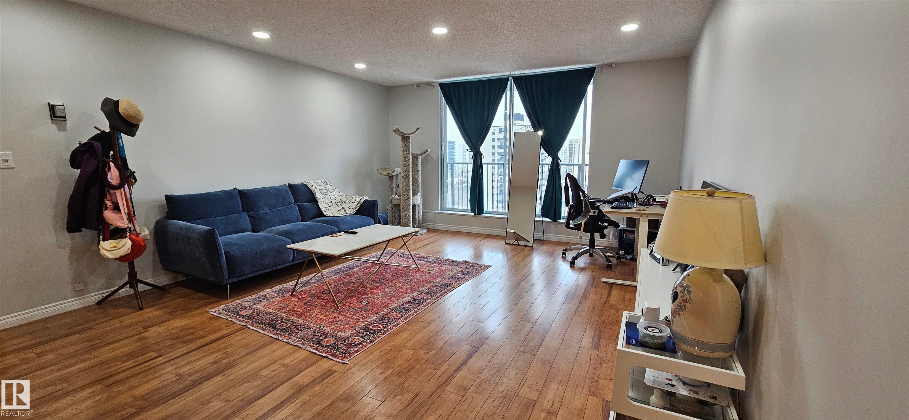 906 11307 99 Avenue, Edmonton