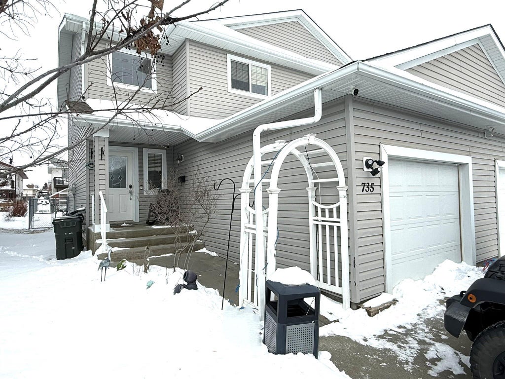 735 Kananaskis Drive, Devon