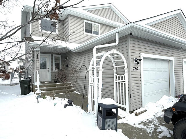 735 Kananaskis Drive, Devon