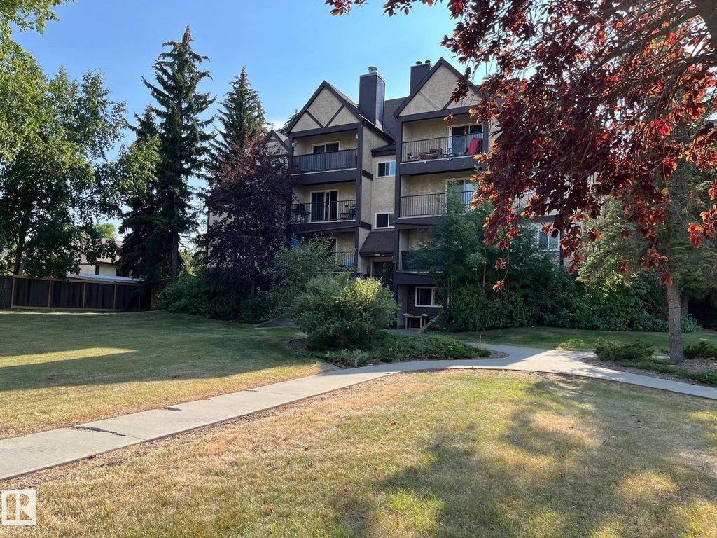 8043 Tudor Glen, St. Albert