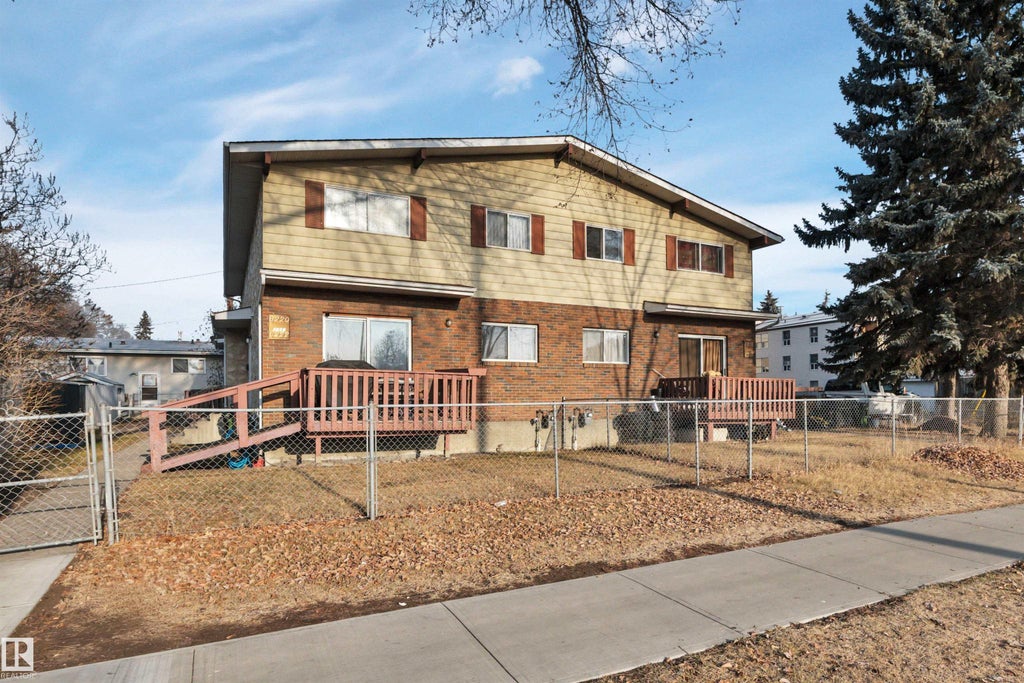 8216-8222 120 Avenue, Edmonton