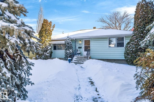 Grovenor Real Estate Listing, Edmonton, AB T5N 3C6